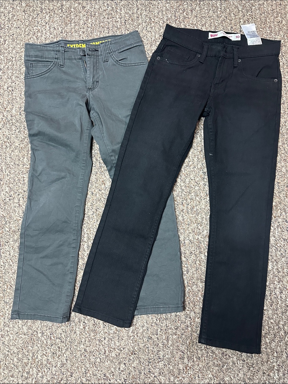 Levi's Women's Black and Gray Straight Leg Jeans
